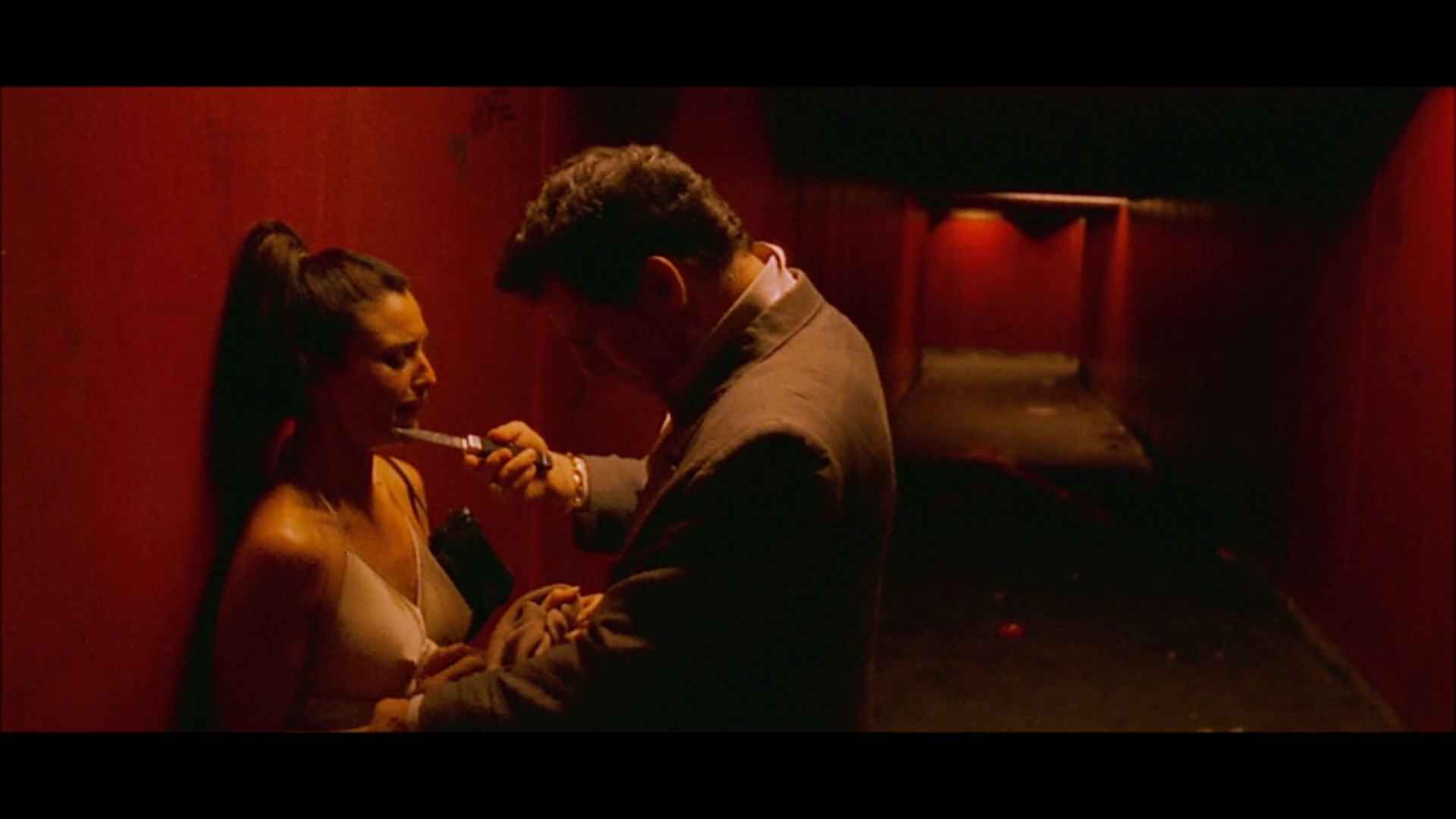 Irréversible rape scene : with Monica Bellucci brutal forced sex clip